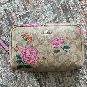 Coach signature rose boxy 20 cosmetic case New